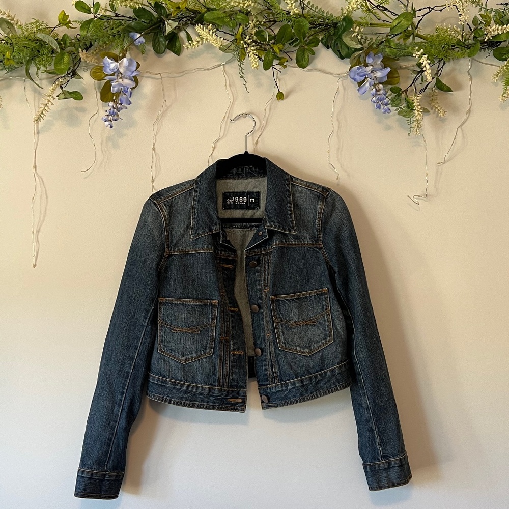 GAP 1969 - Waist length Denim Jacket - Size M